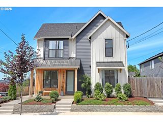 3881 Se 28TH Ave, Portland, OR 97202