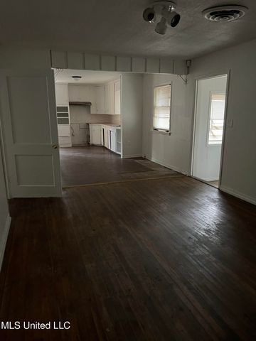 2643 Pinebrook Drive, Jackson, MS 39212