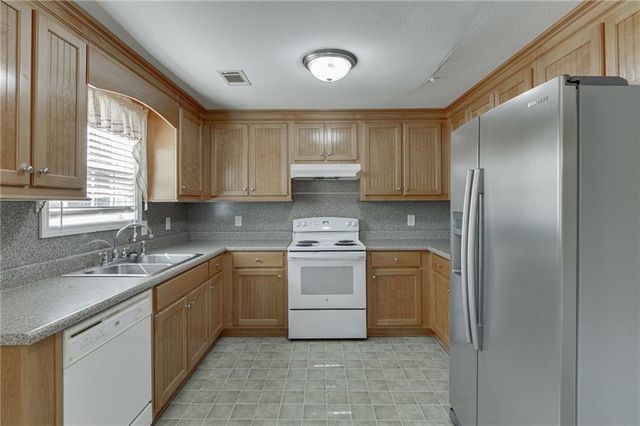 5446 Dahlonega Highway, Clermont, GA 30527
