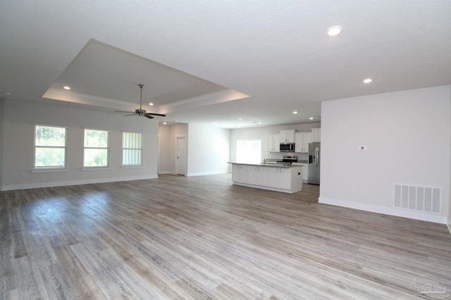10988 Coues Dr, Pensacola, FL 32526