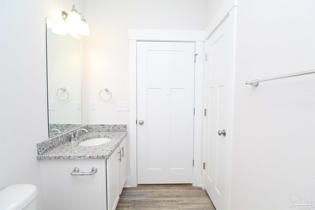 10988 Coues Dr, Pensacola, FL 32526