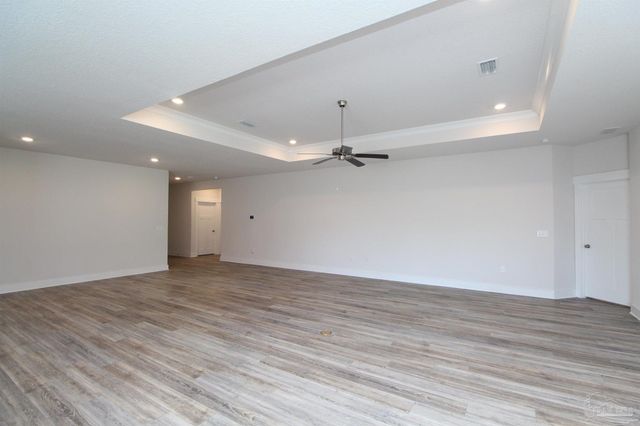 10988 Coues Dr, Pensacola, FL 32526