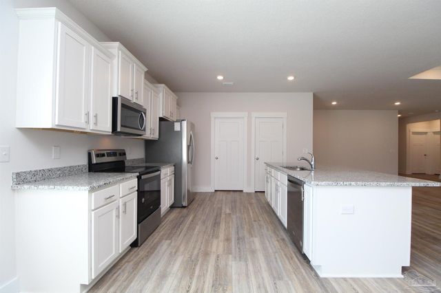 10988 Coues Dr, Pensacola, FL 32526