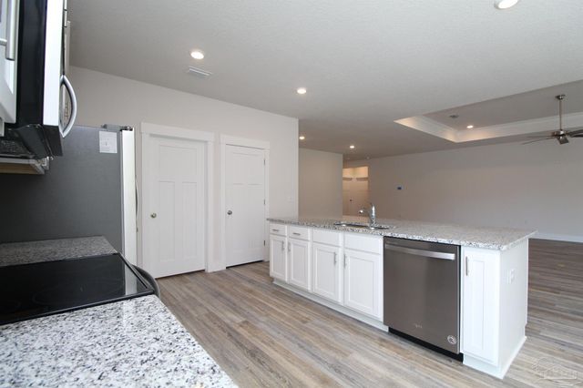 10988 Coues Dr, Pensacola, FL 32526