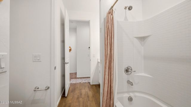 10071 S Rolling Water Drive, Vail, AZ 85641