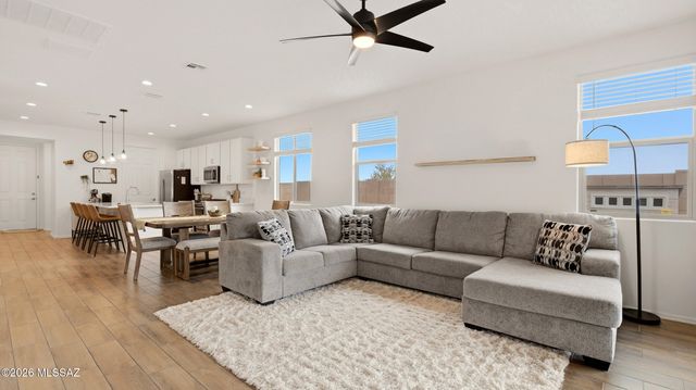 10071 S Rolling Water Drive, Vail, AZ 85641