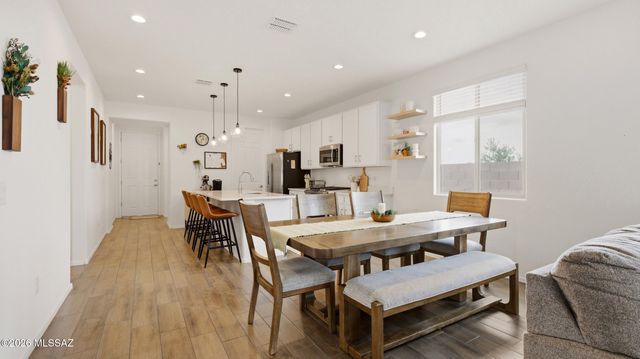 10071 S Rolling Water Drive, Vail, AZ 85641
