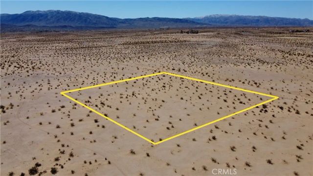 5 Topaz, 29 Palms, CA 92277