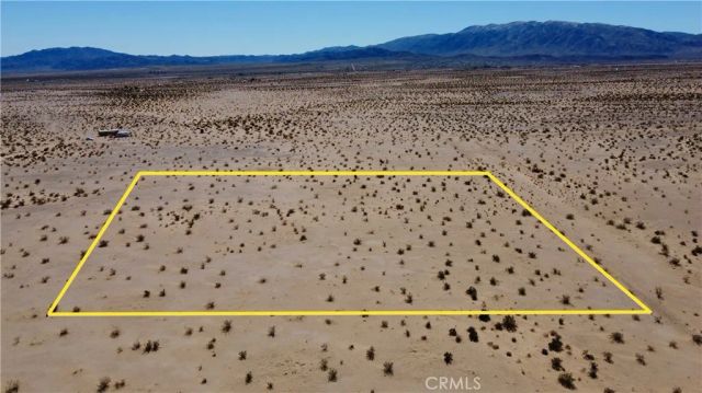 5 Topaz, 29 Palms, CA 92277