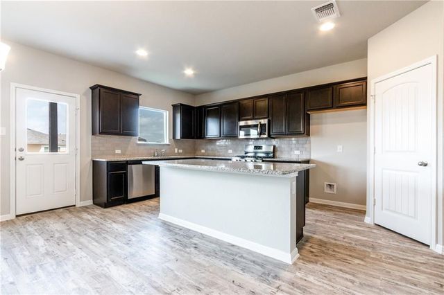 2718 Bridekirk DR, Round Rock, TX 78664