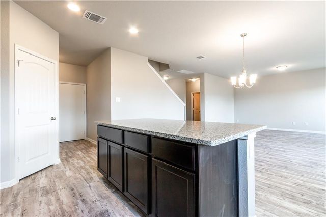 2718 Bridekirk DR, Round Rock, TX 78664