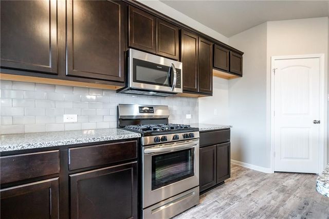 2718 Bridekirk DR, Round Rock, TX 78664