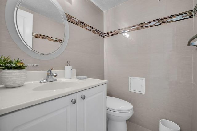 2501 S Ocean Dr 1521, Hollywood, FL 33019