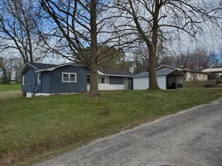 105 Walker Court, Exeter, MO 65647