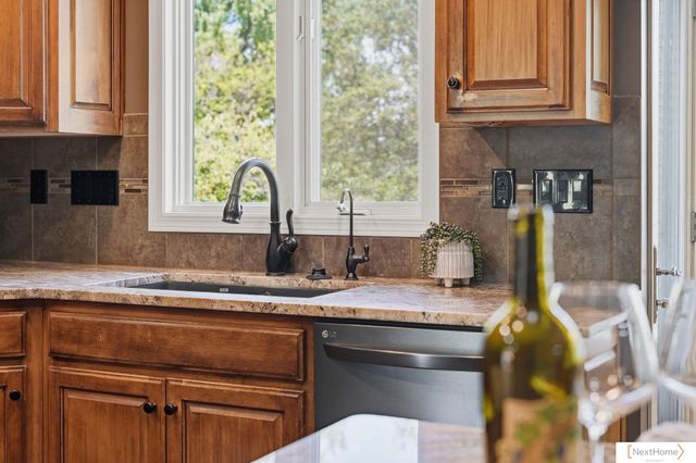 9014 Whispering Wind Road, Lincoln, NE 68512