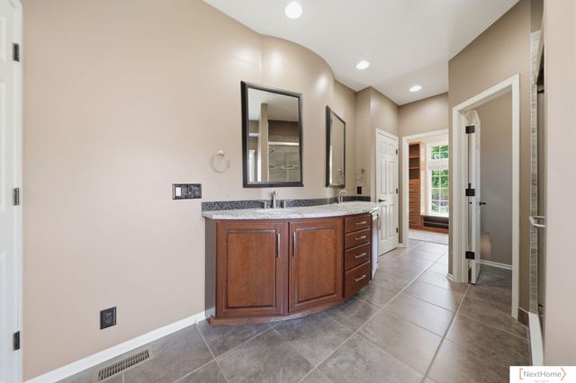 9014 Whispering Wind Road, Lincoln, NE 68512