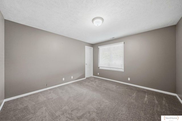 9014 Whispering Wind Road, Lincoln, NE 68512