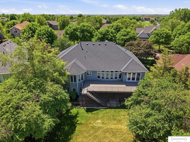 9014 Whispering Wind Road, Lincoln, NE 68512