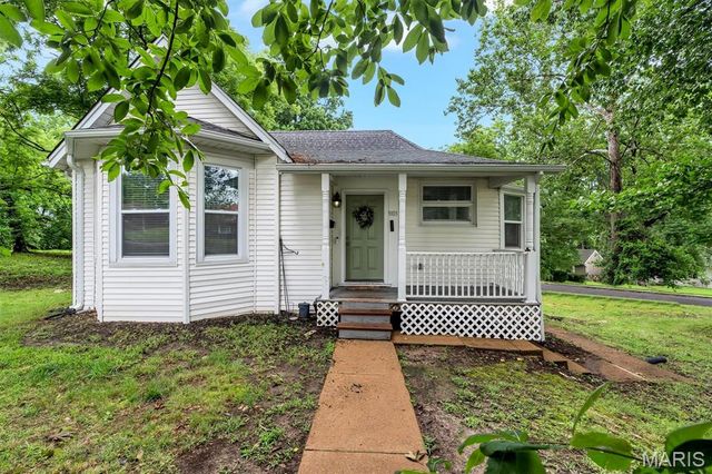 9103 Shelley Avenue, Overland, MO 63114
