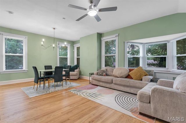 9103 Shelley Avenue, Overland, MO 63114