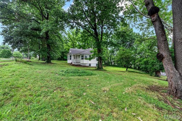 9103 Shelley Avenue, Overland, MO 63114