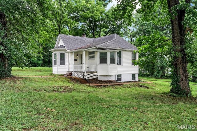 9103 Shelley Avenue, Overland, MO 63114