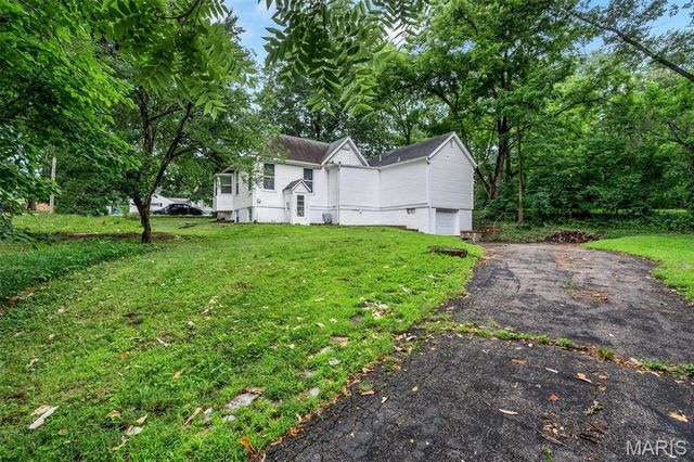 9103 Shelley Avenue, Overland, MO 63114