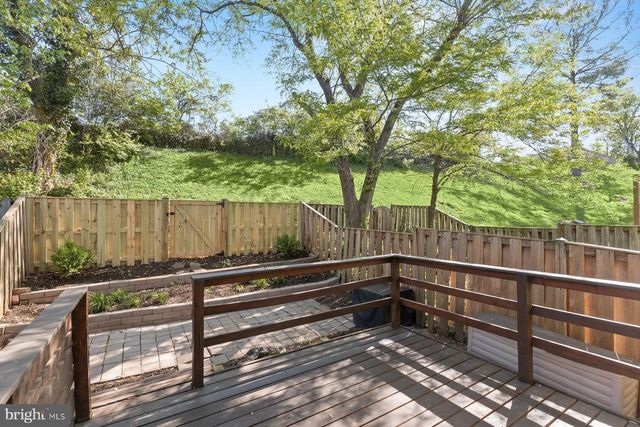 5827 RICHARDSON MEWS SQ, Halethorpe, MD 21227