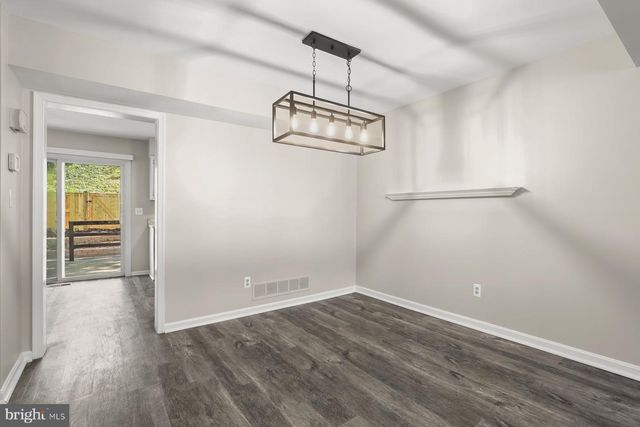 5827 RICHARDSON MEWS SQ, Halethorpe, MD 21227