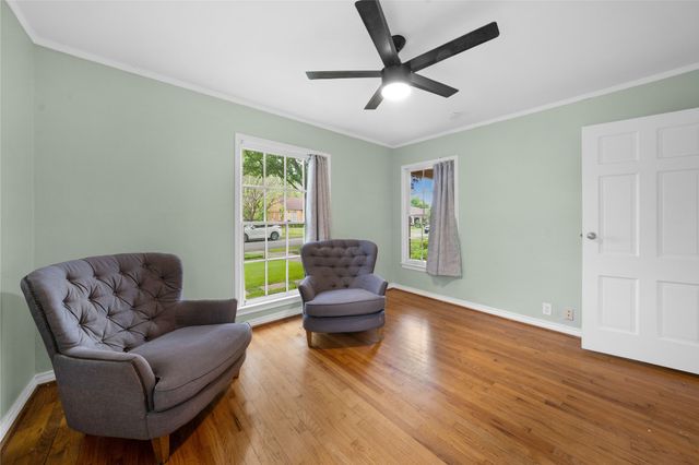 2219 Carnes Street, Dallas, TX 75208