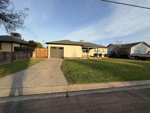 520 Colfax Ave, Modesto, CA 95354