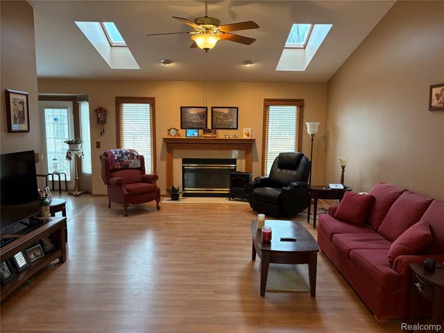 41365 FORTUNA DRIVE E, Clinton Charter Township, MI 48038