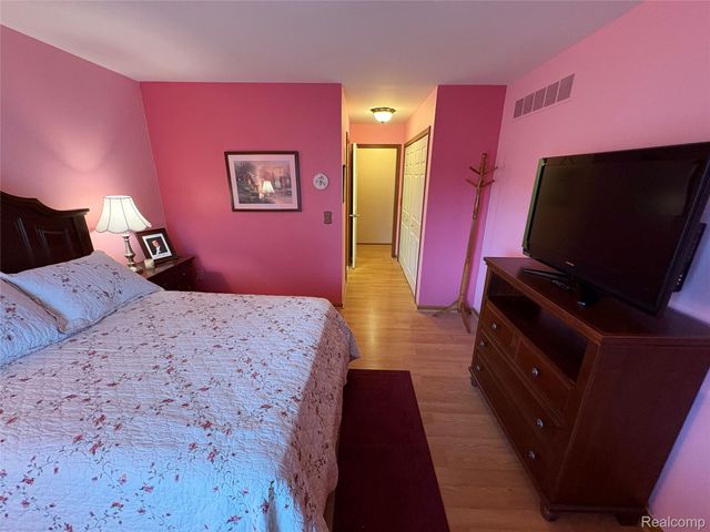 41365 FORTUNA DRIVE E, Clinton Charter Township, MI 48038