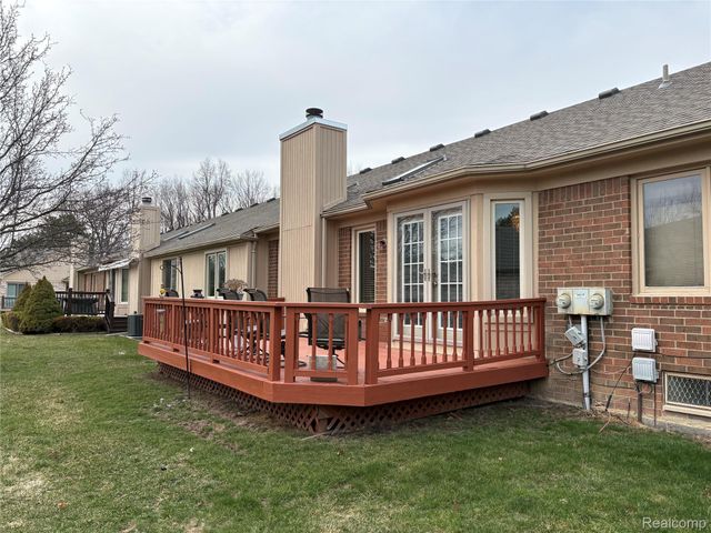41365 FORTUNA DRIVE E, Clinton Charter Township, MI 48038
