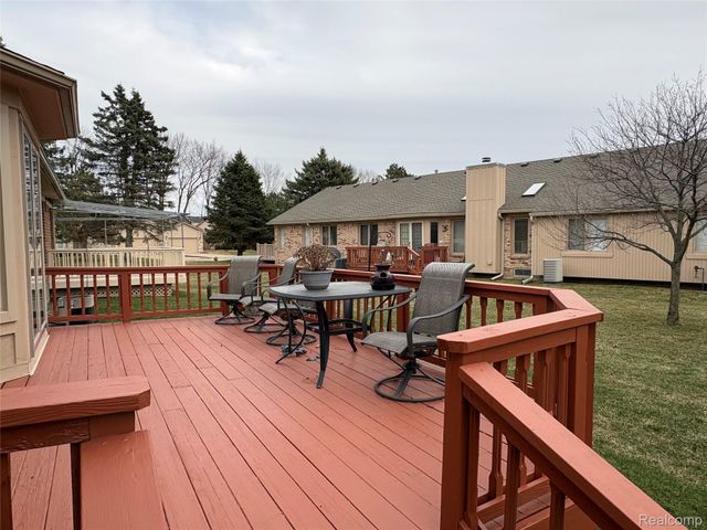 41365 FORTUNA DRIVE E, Clinton Charter Township, MI 48038