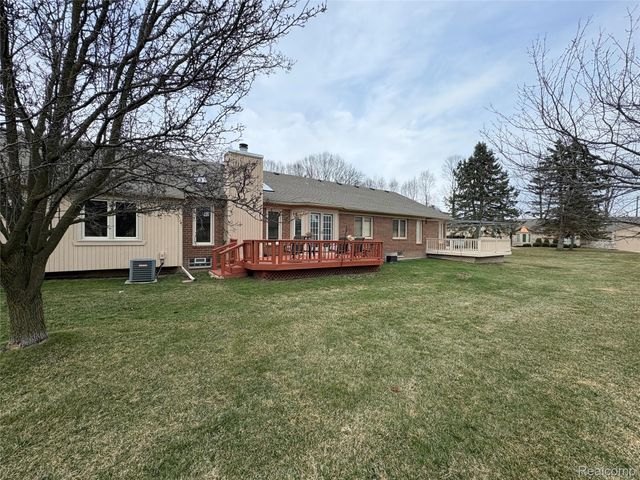41365 FORTUNA DRIVE E, Clinton Charter Township, MI 48038