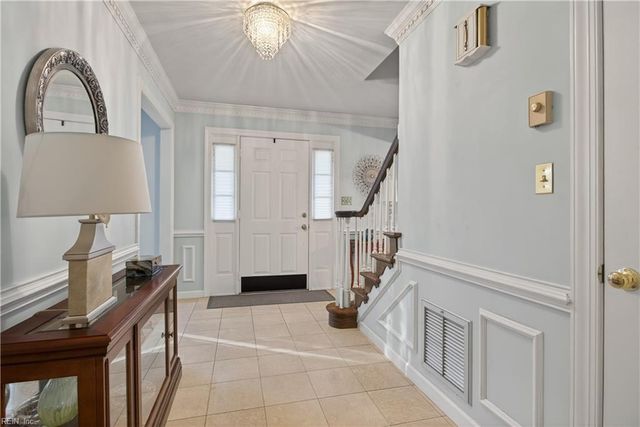 764 Largo DR, Virginia Beach, VA 23464