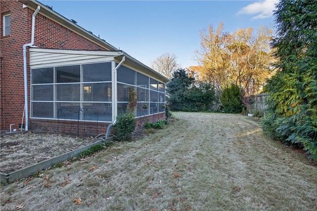 764 Largo DR, Virginia Beach, VA 23464