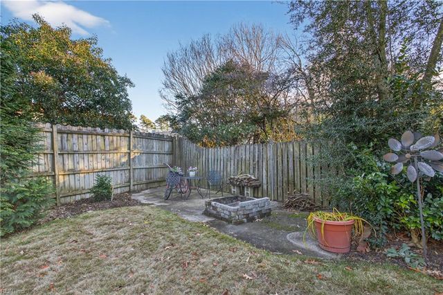 764 Largo DR, Virginia Beach, VA 23464