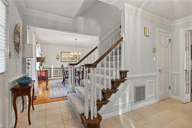 764 Largo DR, Virginia Beach, VA 23464