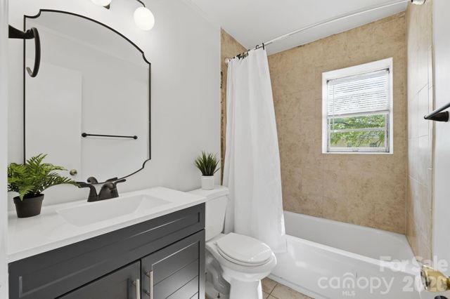 2220 Yorkhills Drive 2, Charlotte, NC 28217