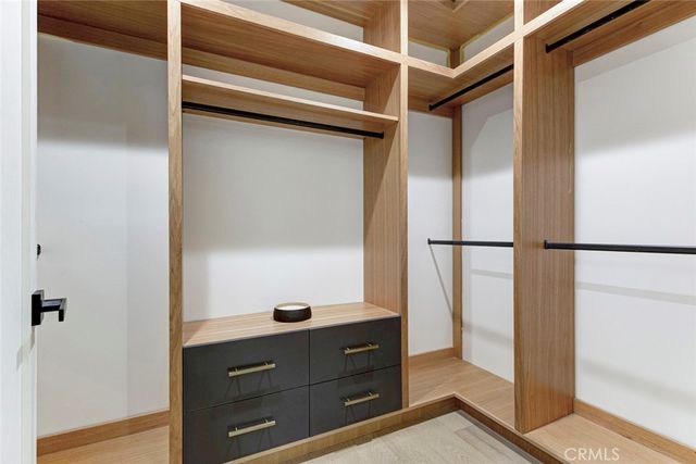 5515 Hermitage Avenue, Valley Village, CA 91607