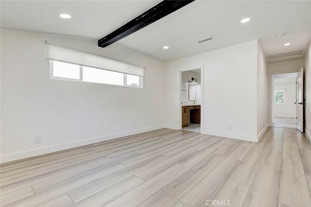 5515 Hermitage Avenue, Valley Village, CA 91607