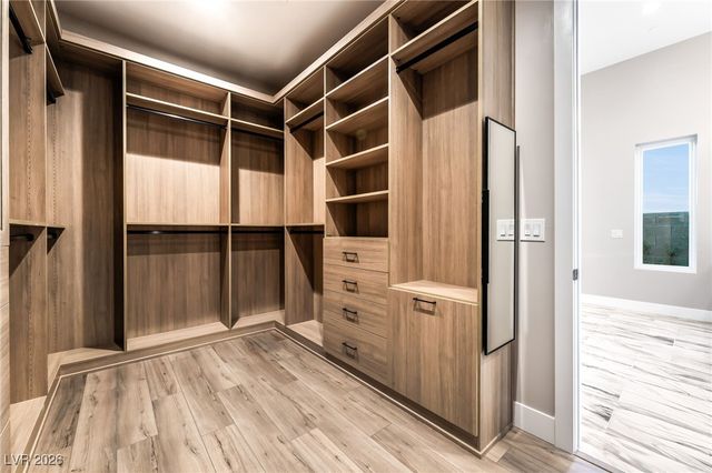 10995 Desert Heights Avenue, Las Vegas, NV 89135