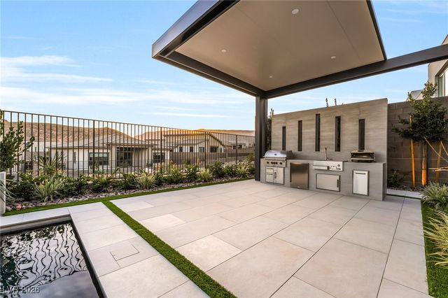 10995 Desert Heights Avenue, Las Vegas, NV 89135