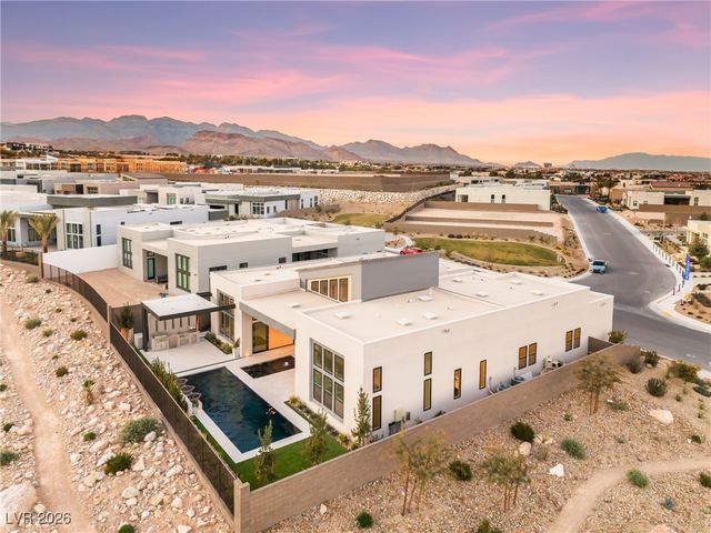 10995 Desert Heights Avenue, Las Vegas, NV 89135