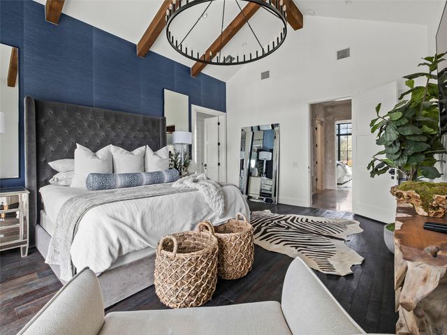 488 Dario DR, Dripping Springs, TX 78620