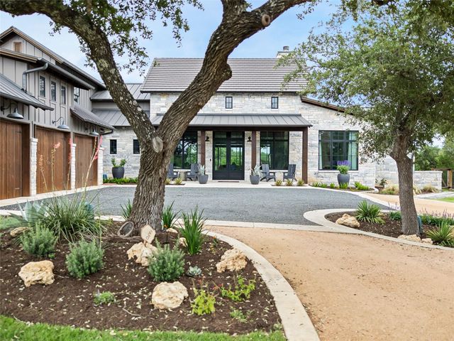 488 Dario DR, Dripping Springs, TX 78620