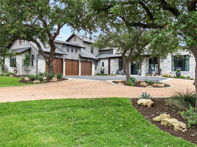 488 Dario DR, Dripping Springs, TX 78620