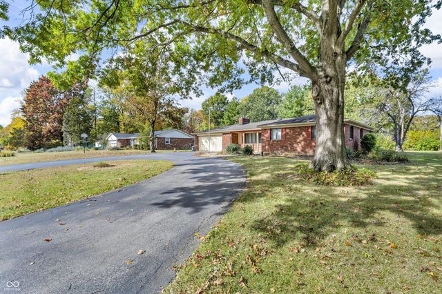 7694 Poplar Road, Brownsburg, IN 46112